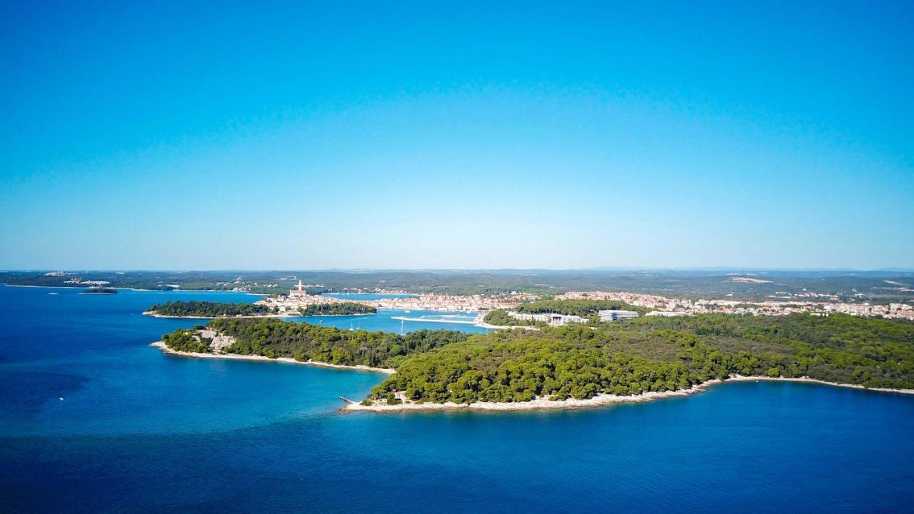 شقة Clorinda Sea View Free Parking روفينج المظهر الخارجي الصورة